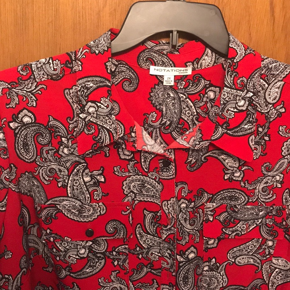 Blouse. Red white and black